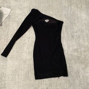 Superdown Black One Sleeve Dress with a Slit in the Chest